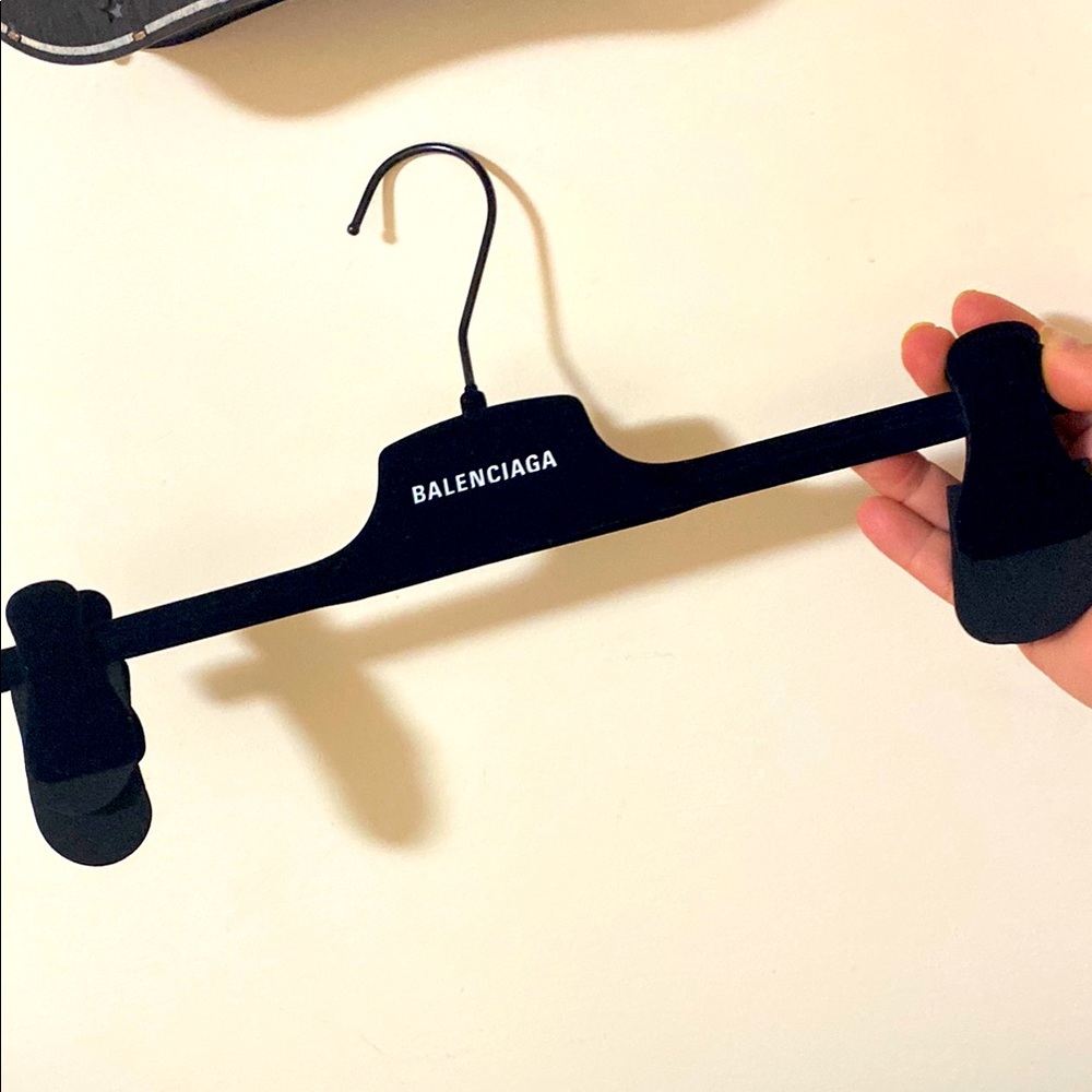 Balenciaga velvet hanger ‼️♥️👖
